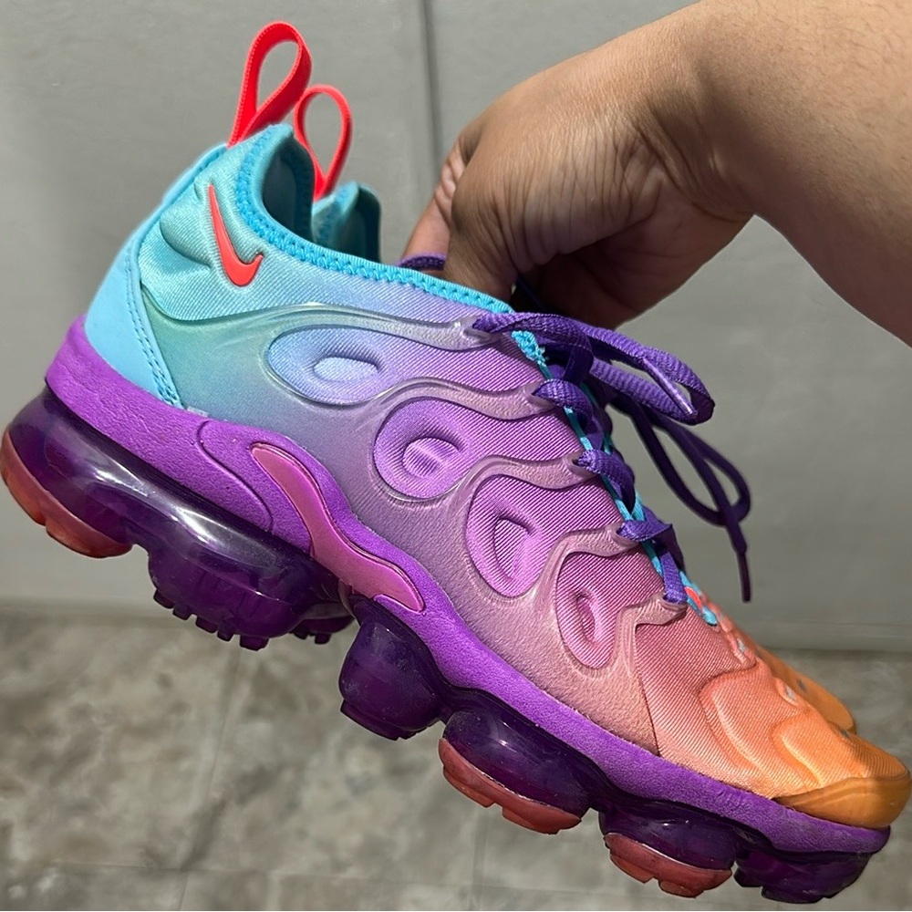 Nike Vapormax Plus Sneakers